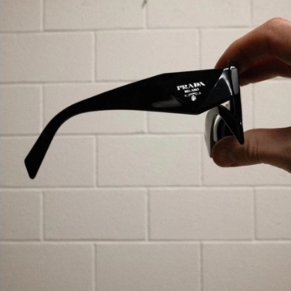 Men's Black Rectangle Sunglasses - Timeless Matte Frame - Picture 3 of 4
